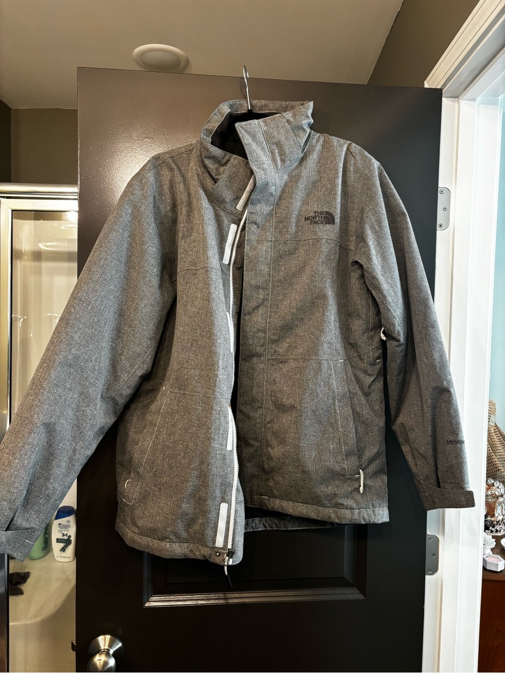 The North Face Men's Heather Gray Waterproof heavy duty jacket
